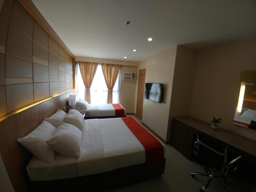Hotel Veniz - Session Baguio City Exterior photo